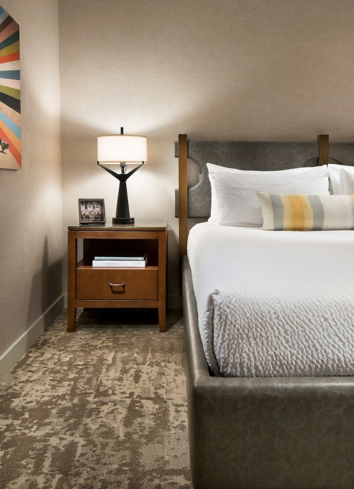 Фото Tempe Mission Palms, a Destination by Hyatt Hotel