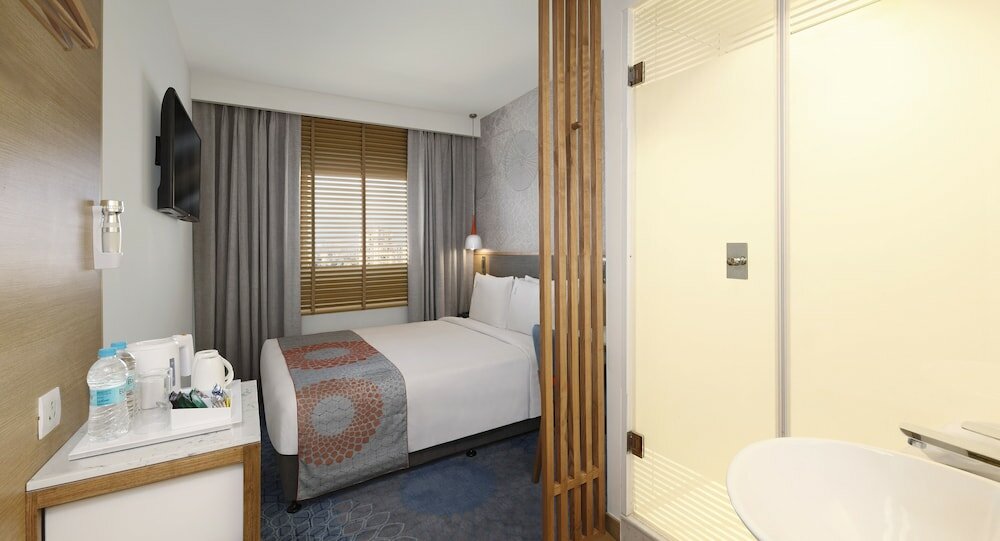 Фото Holiday Inn Express Ahmdabad Prahlad Nagar, an Ihg Hotel