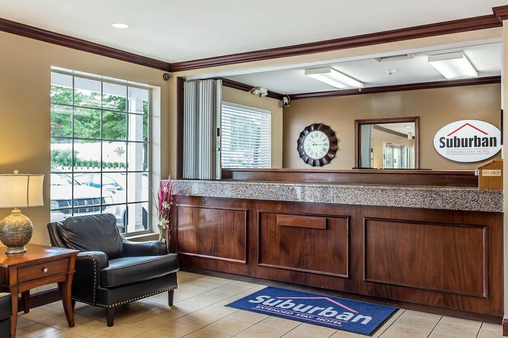 Фото Suburban Studios near University of North Carolina-Charlotte