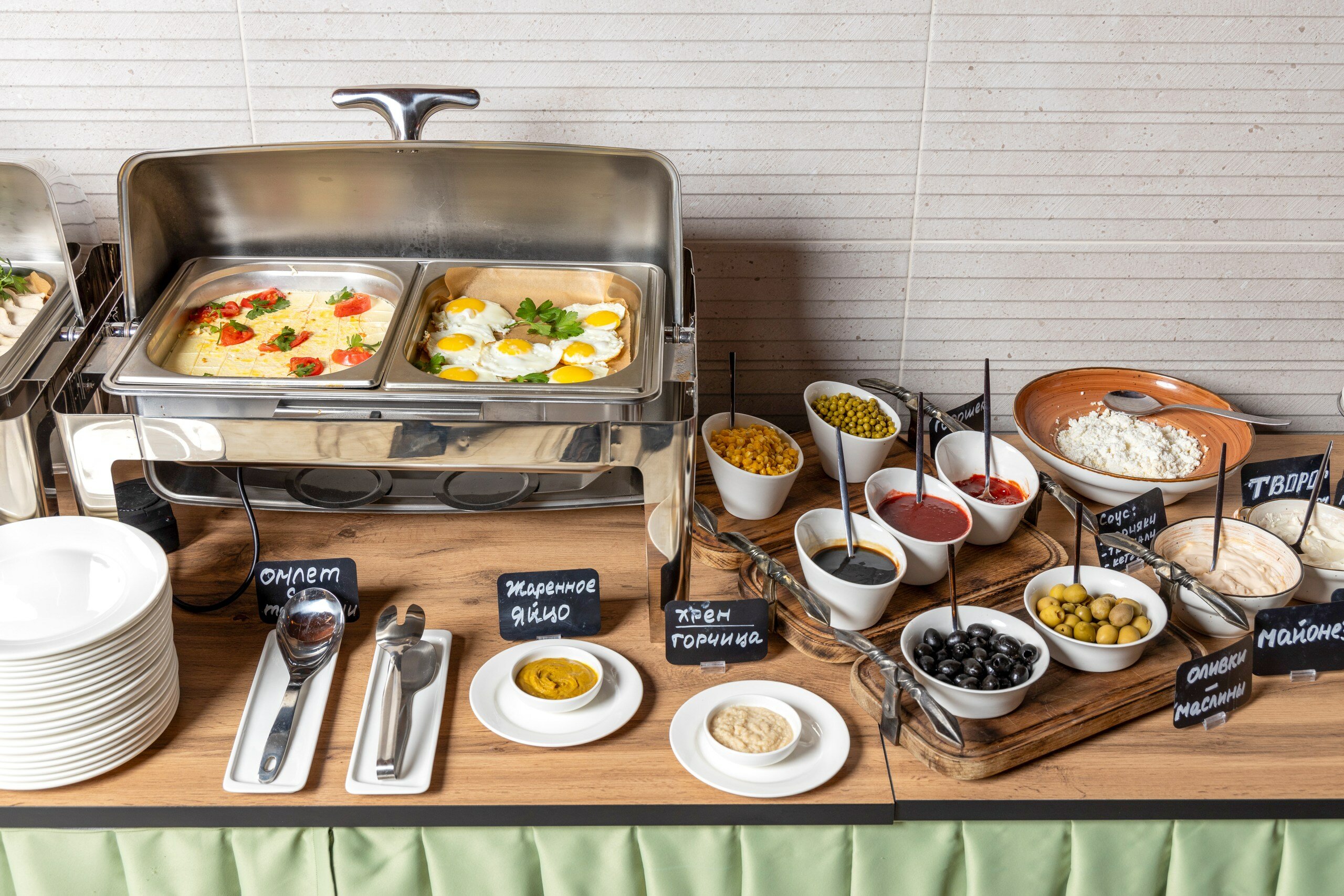 Фото Red Wood by Provence