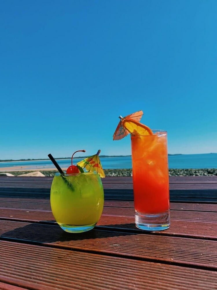 Фото Dolphin Heads Resort