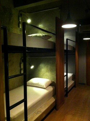 Гостиница In A Box Hostel в Бангкоке