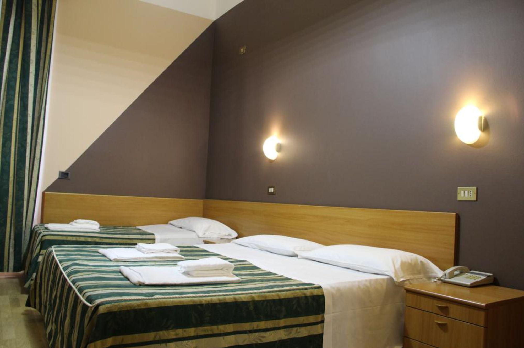 Фото Hotel Bogart