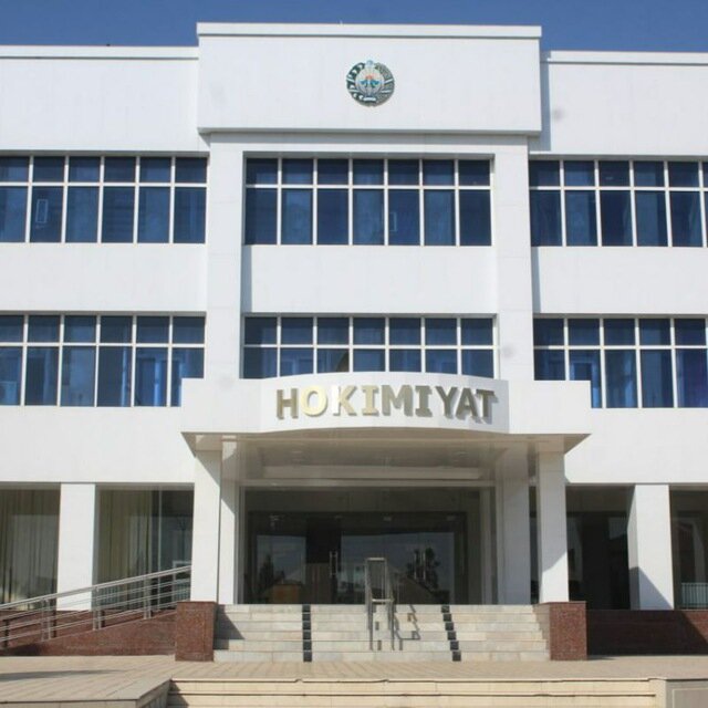 Uchta chiroyli qiz bilan jinsiy aloqa