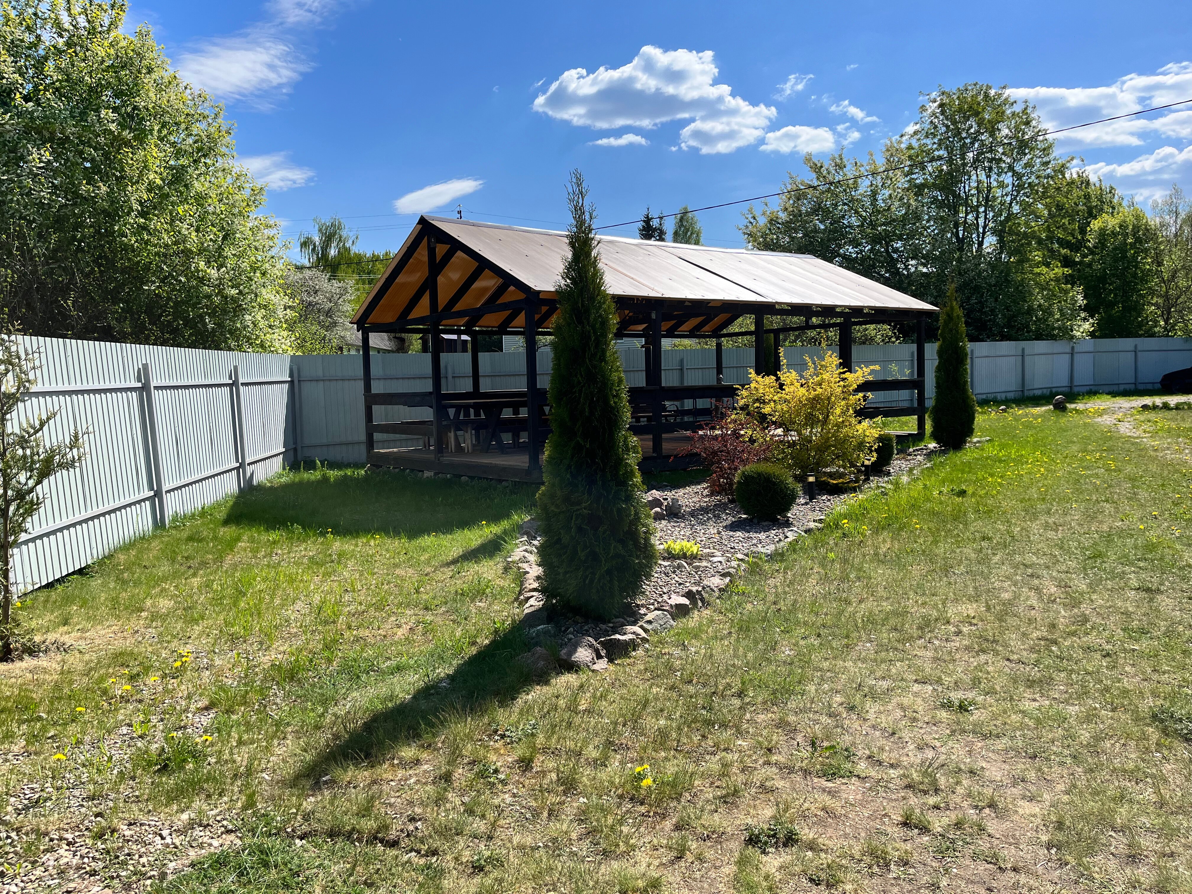 Фото Дом у реки