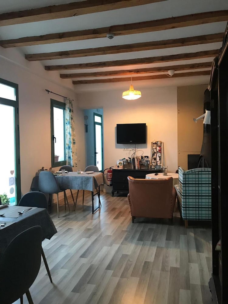 Фото Hostal Cling 43