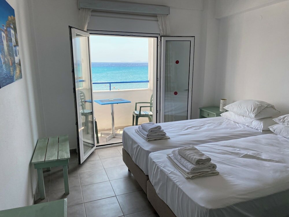 Фото Annoula Studio & Apartments