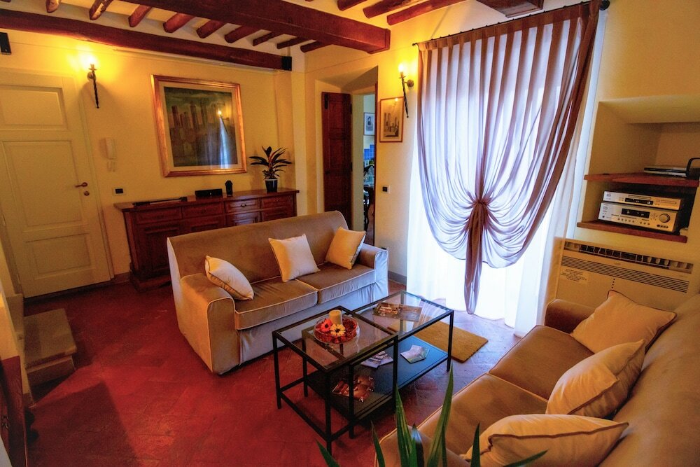 Фото Palazzo Mari