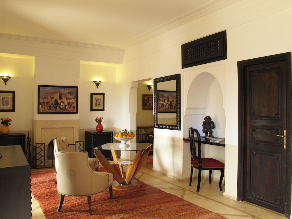 Фото Villa Le Perroquet Bleu