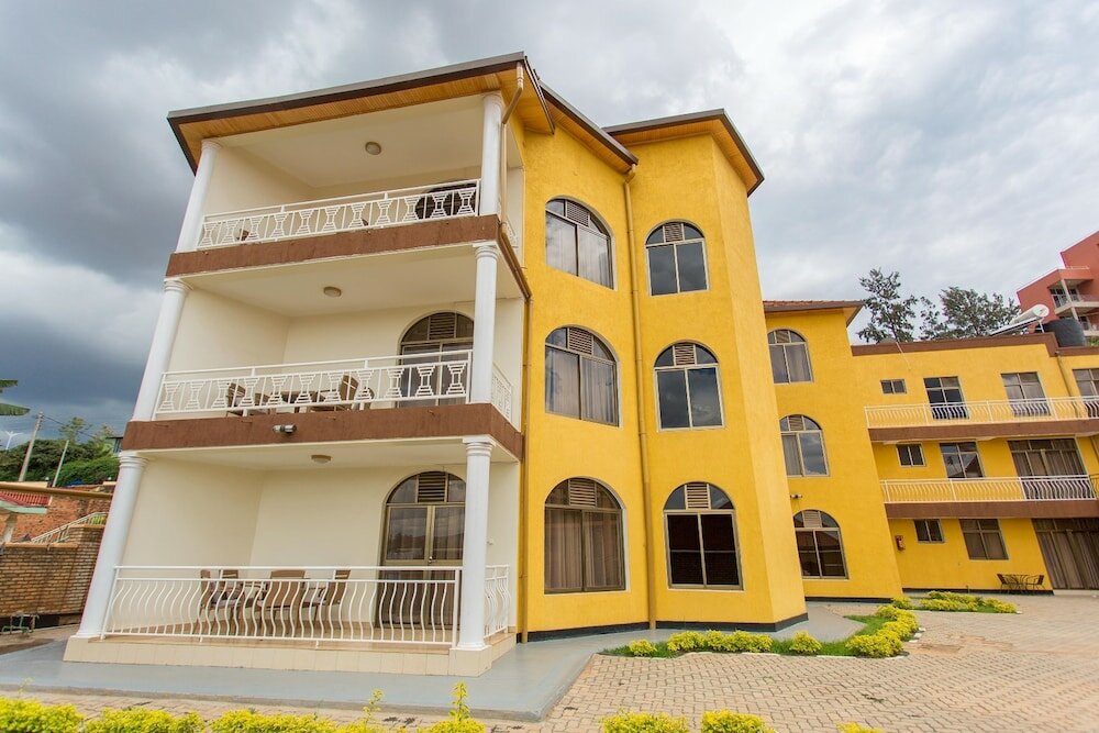 Фото отеля 1