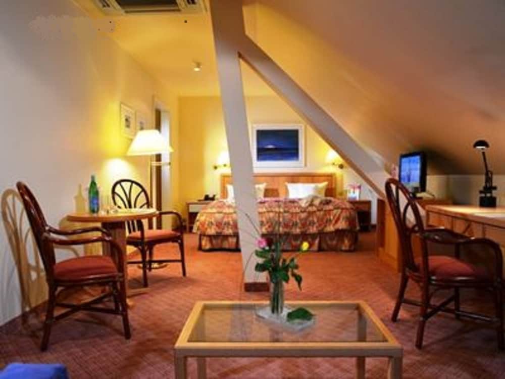 Фото Ringhotel Waldhotel Heiligenhaus