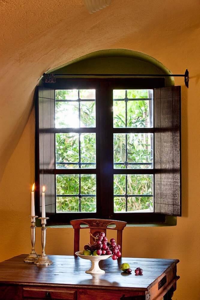 Фото Lava Suites and Lounge