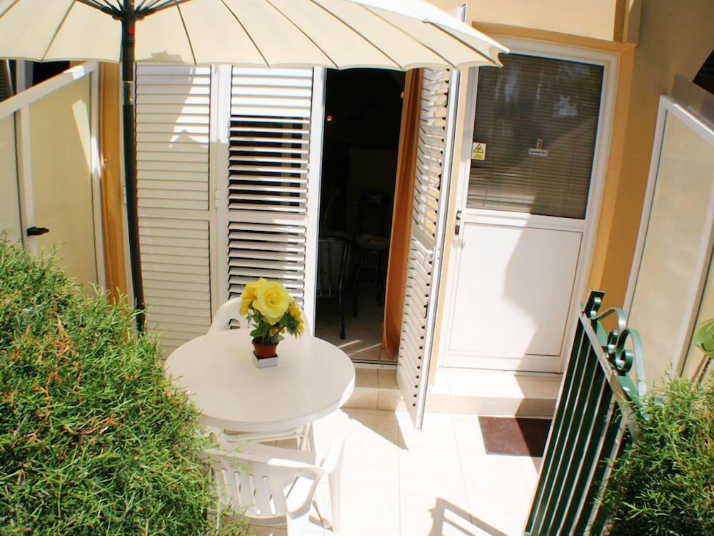 Фото Apollonia Holiday Apartments