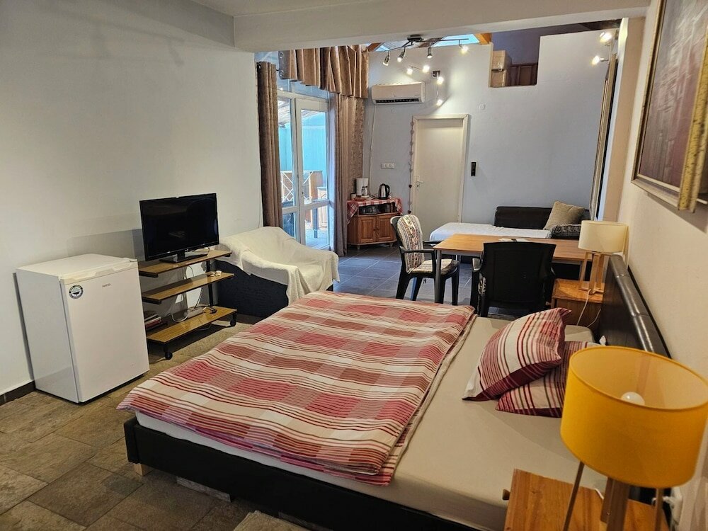 Фото Galeria In The Garden