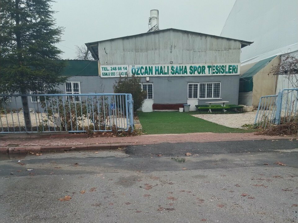 ملاعب رياضية Özcan Carpet Field Sports Facilities ، قونية، صورة