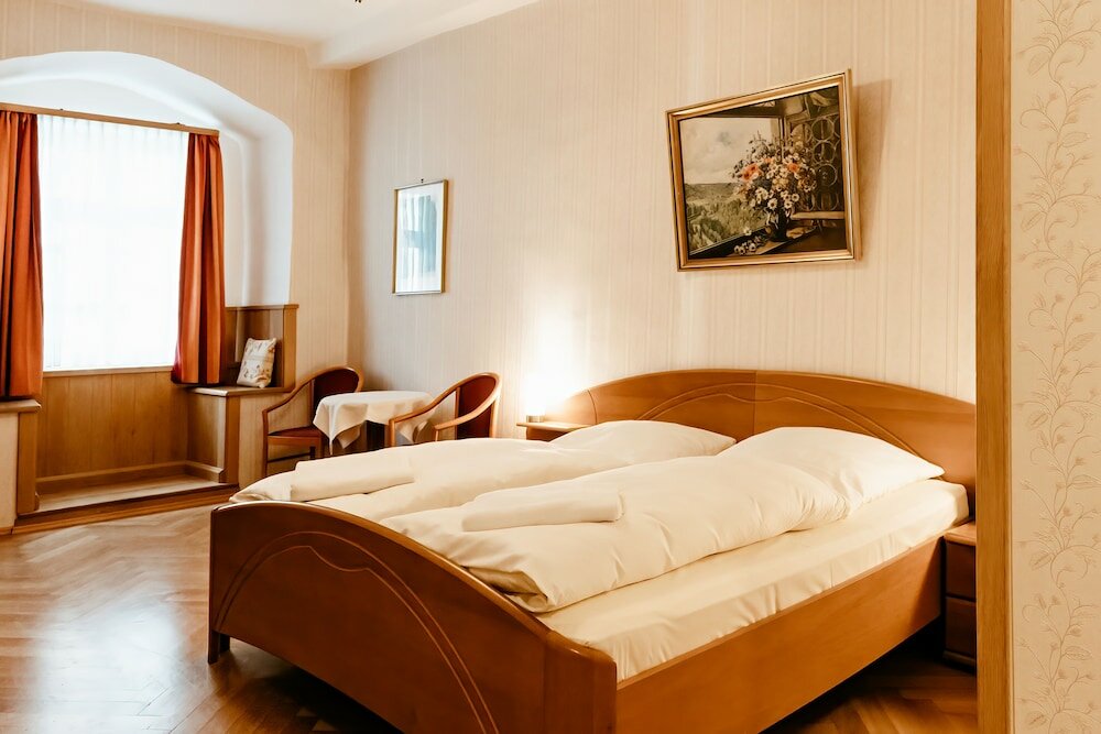 Фото Hotel-Gasthof Goldener Greifen