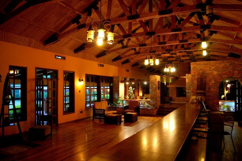 Фото Mountains of the Moon Hotel