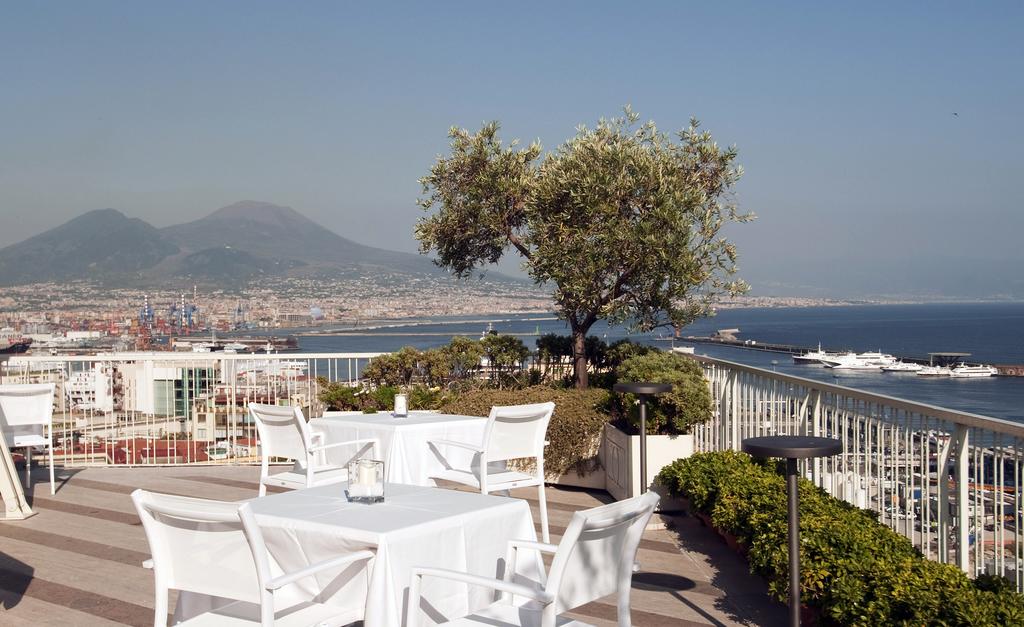 Фото Renaissance Naples Hotel Mediterraneo