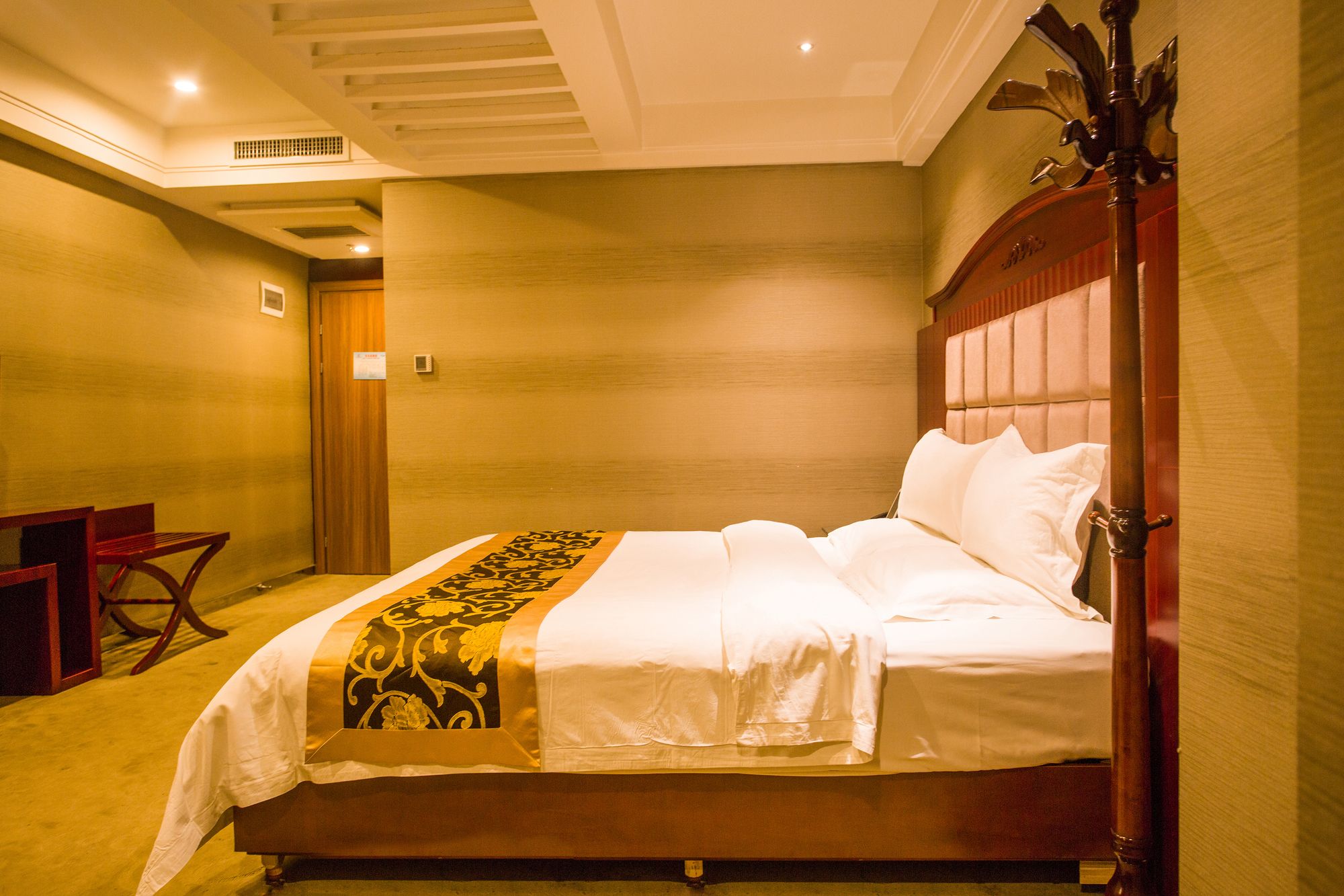 Фото Katie Eastman Hotel