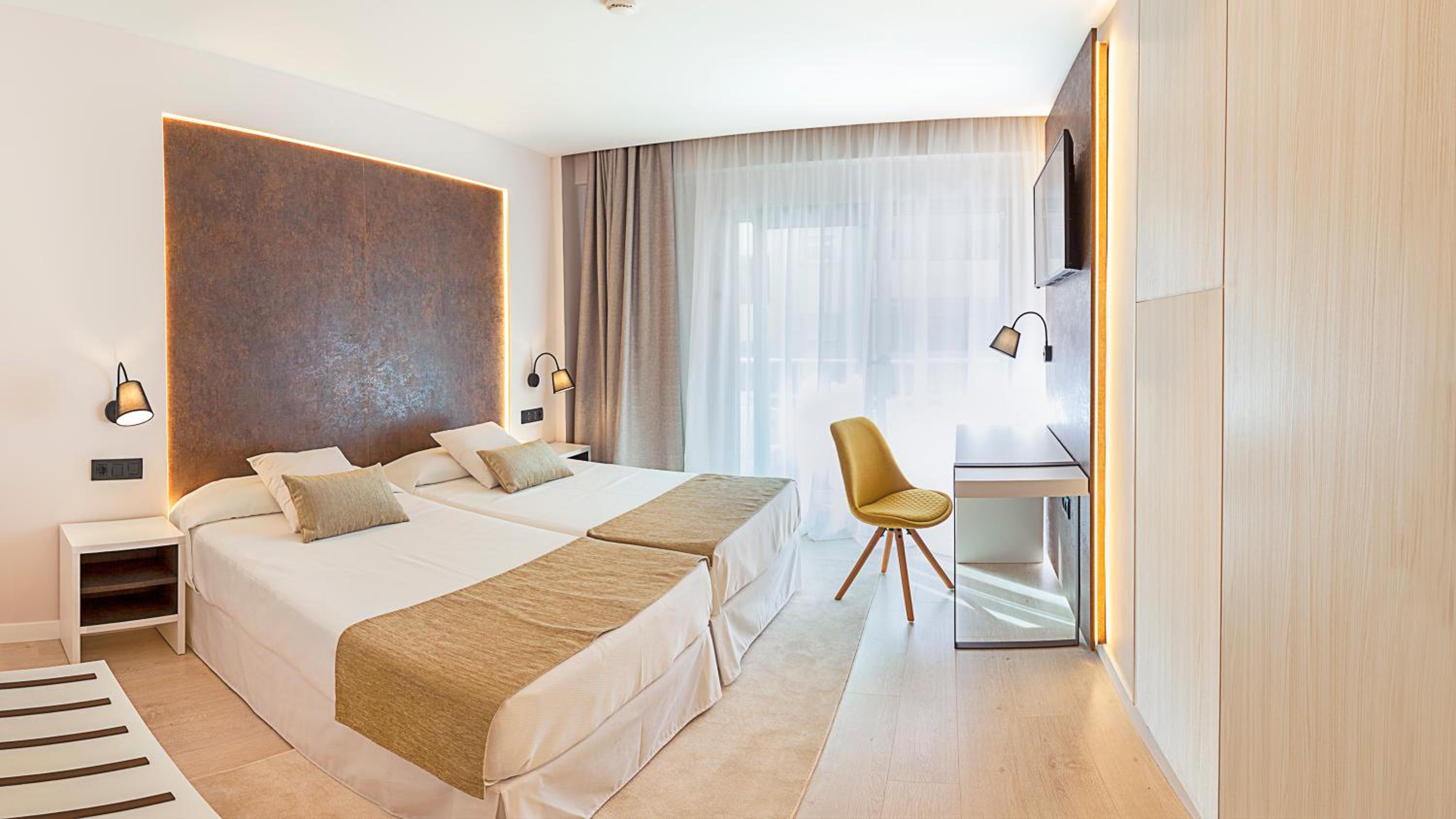 Фото Benidorm Centre Hotel - Только для взрослых