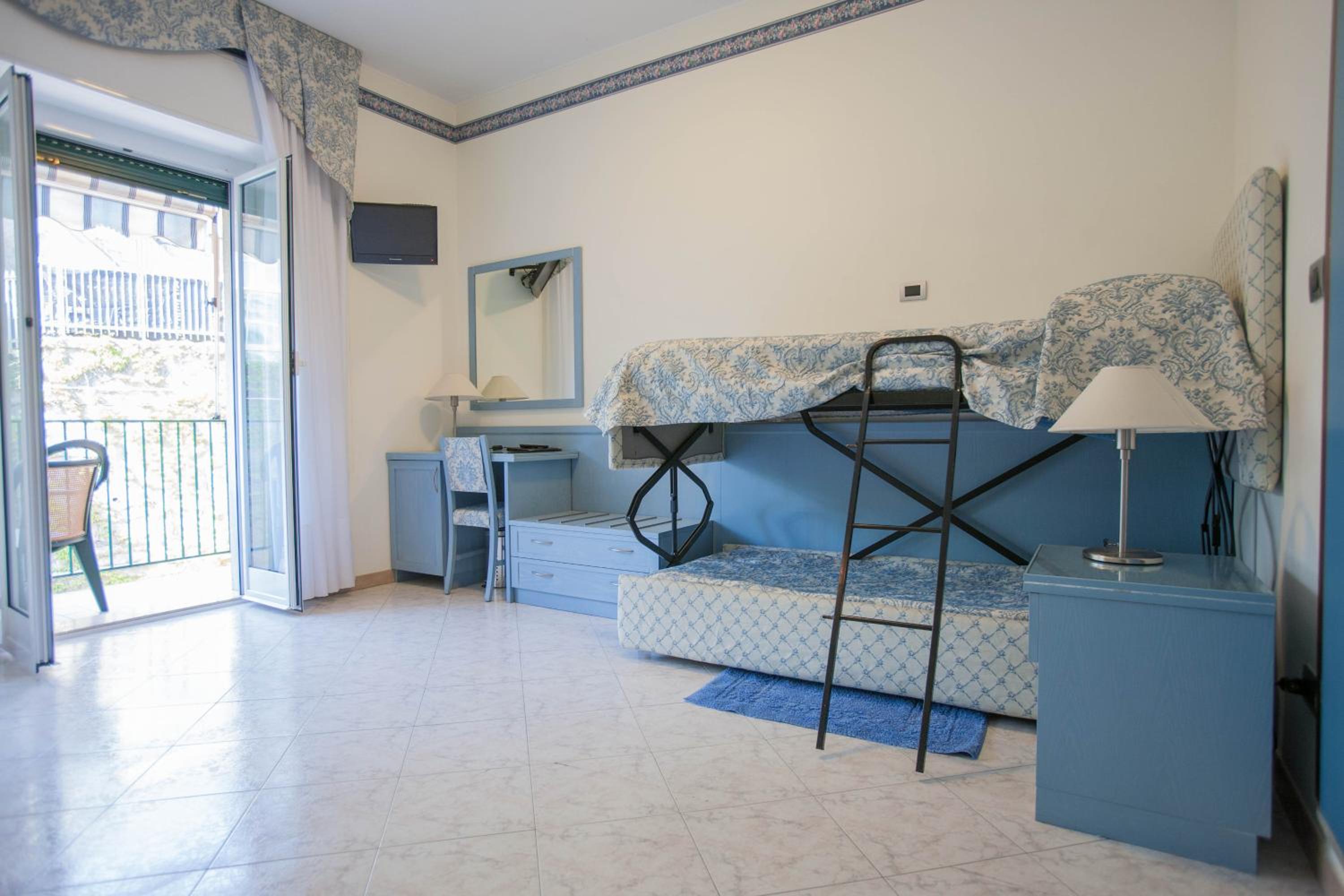 Фото Hotel Ariston