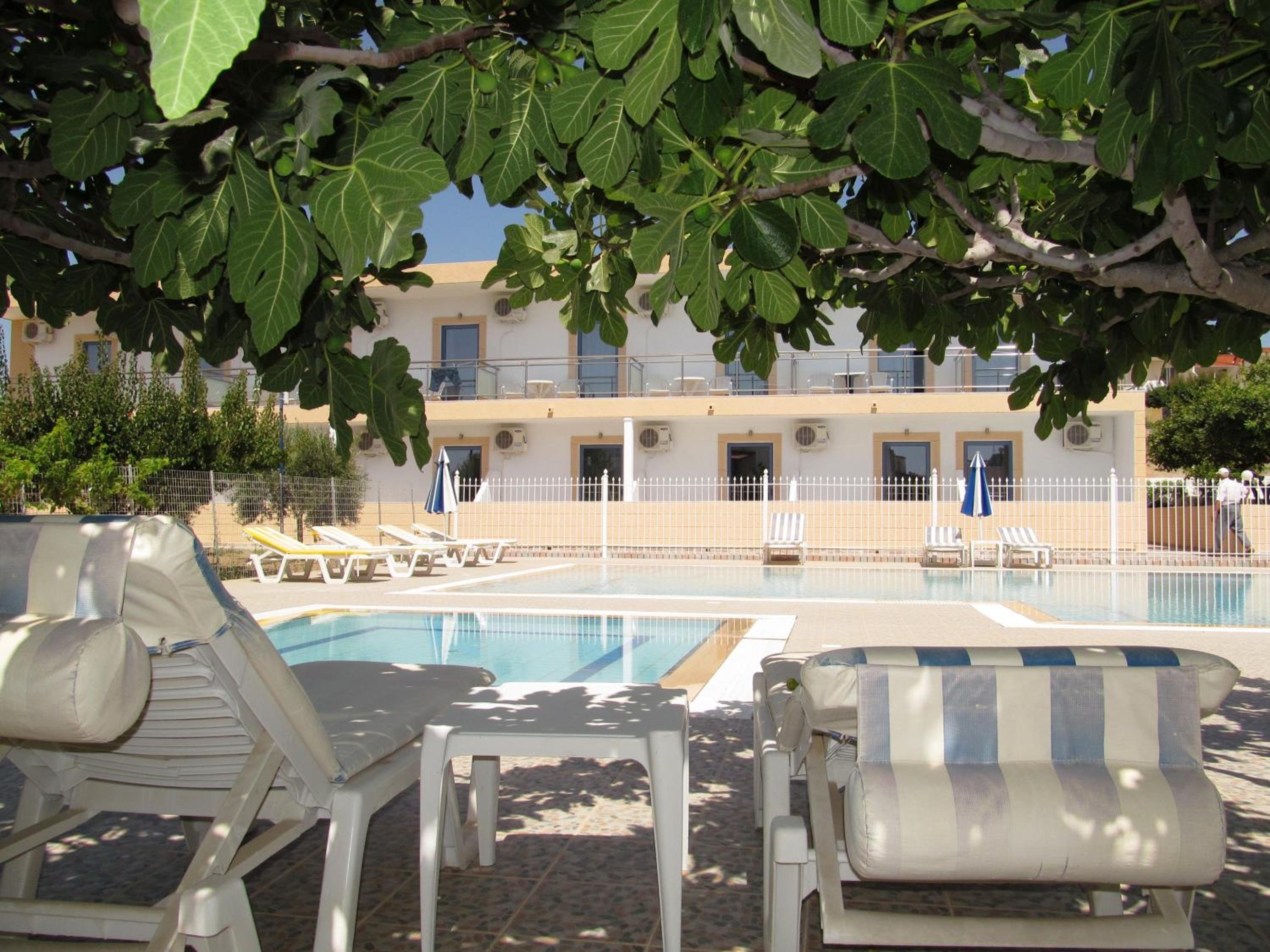 Фото Paraschos Studios