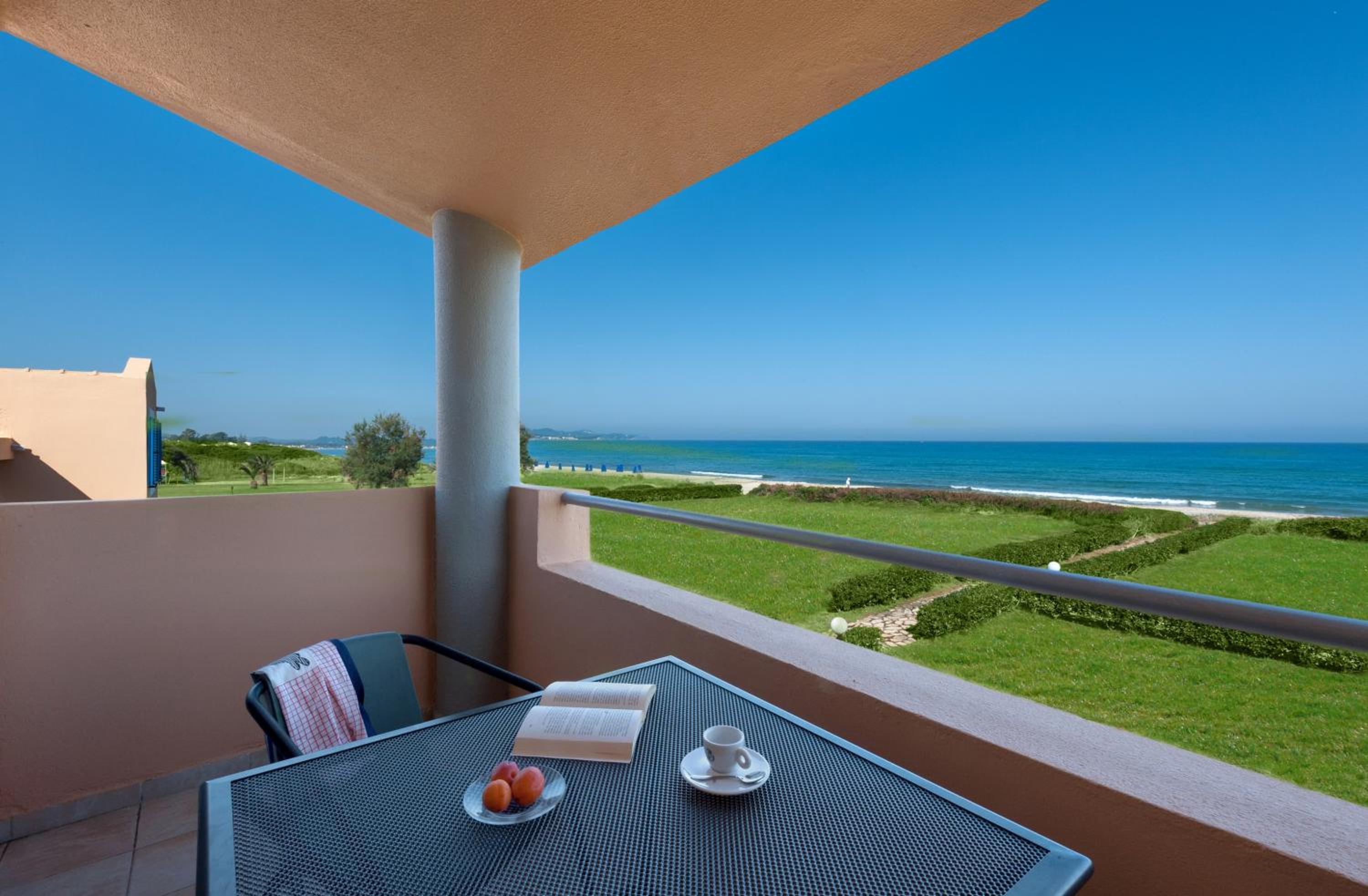 Фото Ammoudia Maisonettes