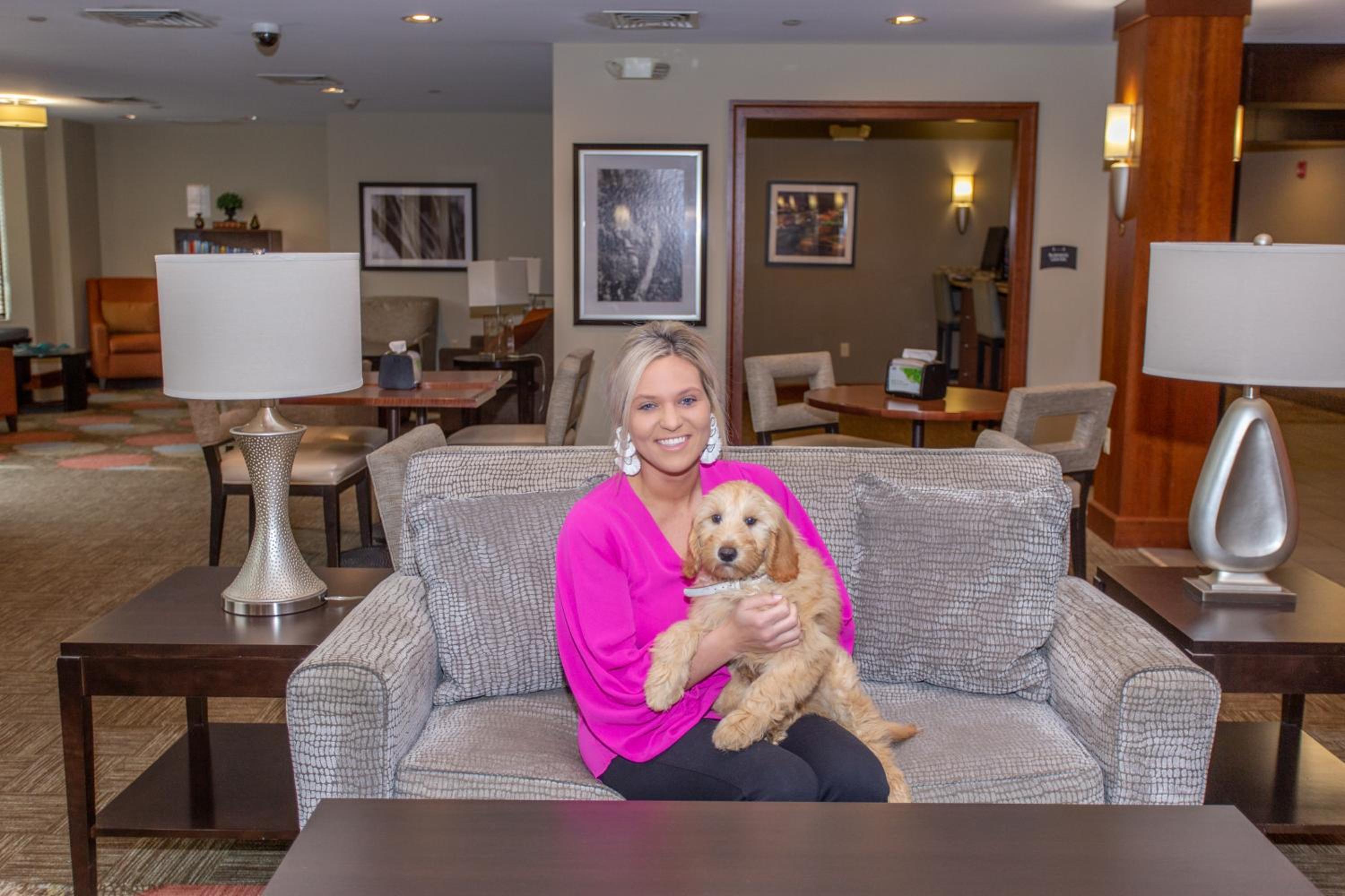 Фото Staybridge Suites Bowling Green, an Ihg Hotel