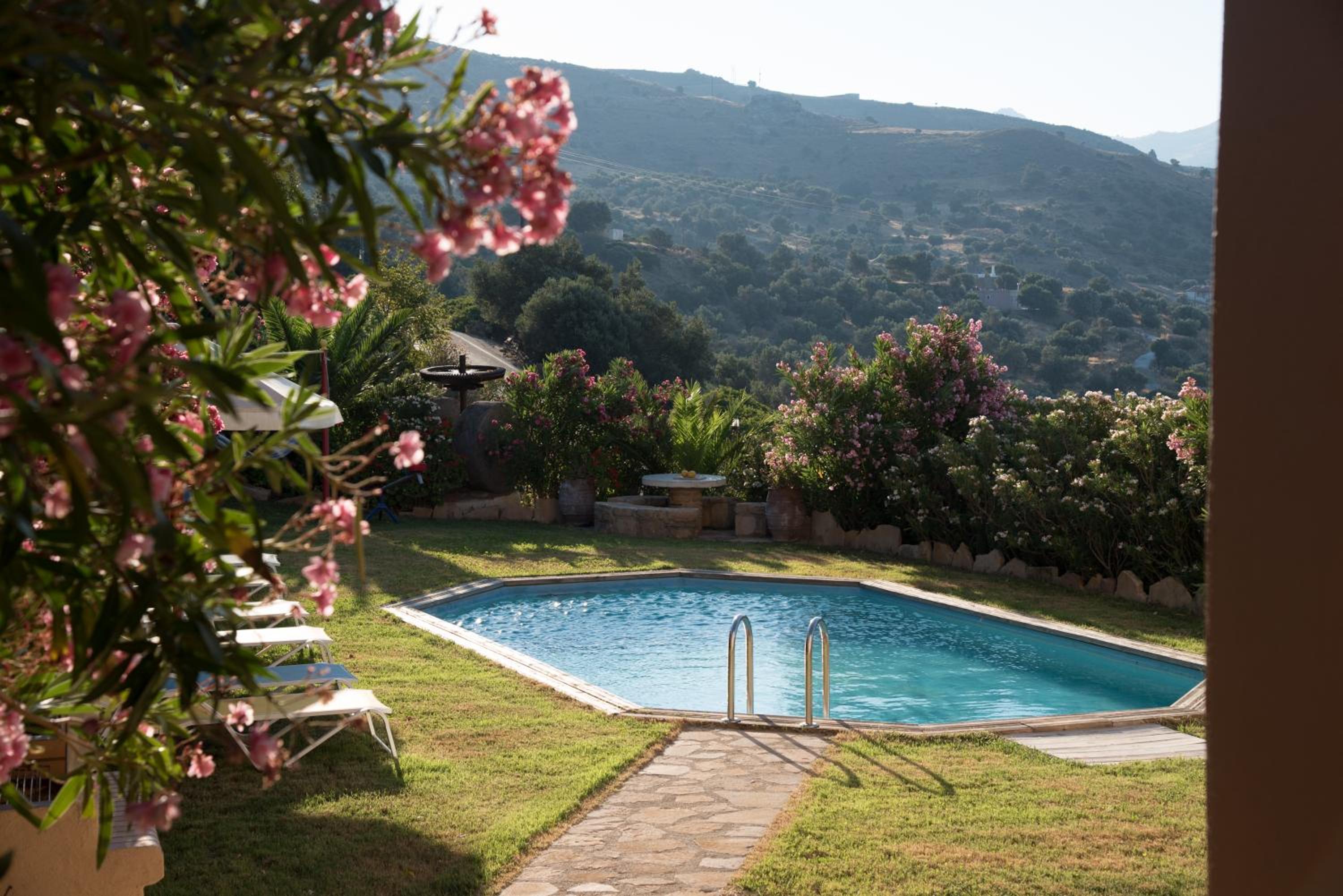 Фото Triopetra Luxury Villas Panagia