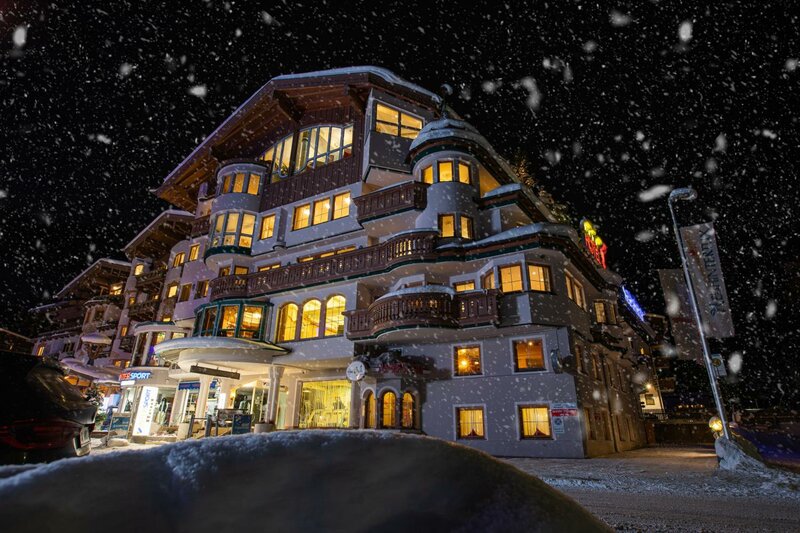 Гостиница Hotel Gletscher & SPA Neuhintertux в Туксе