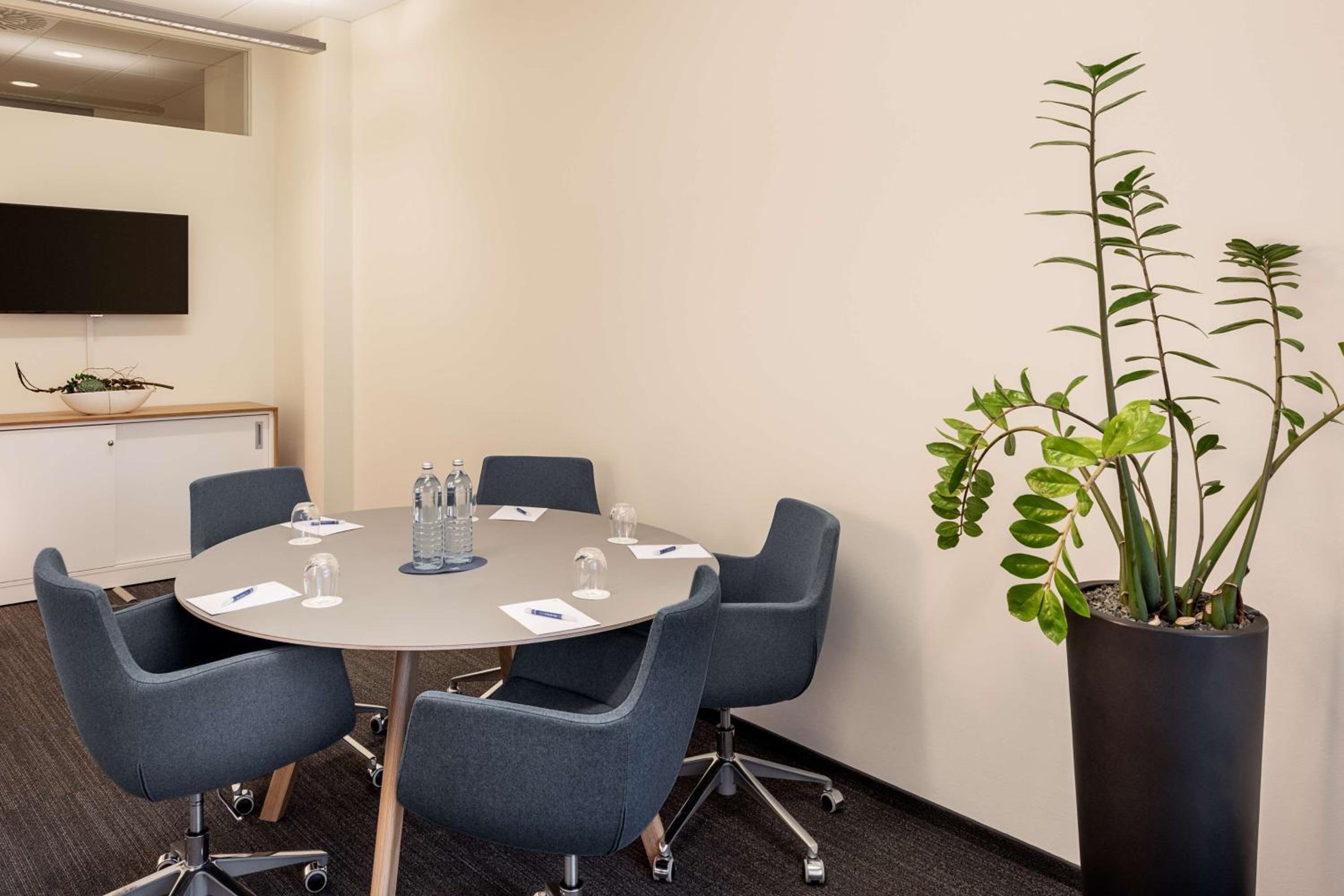 Фото NH Danube City