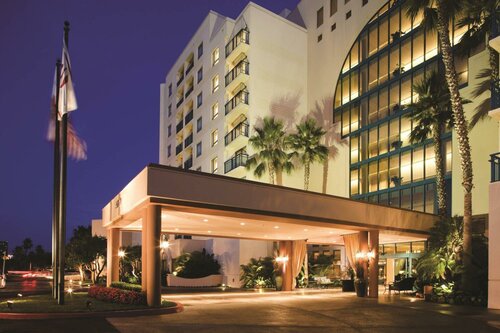 Гостиница Newport Beach Marriott Bayview в Коста-Меса