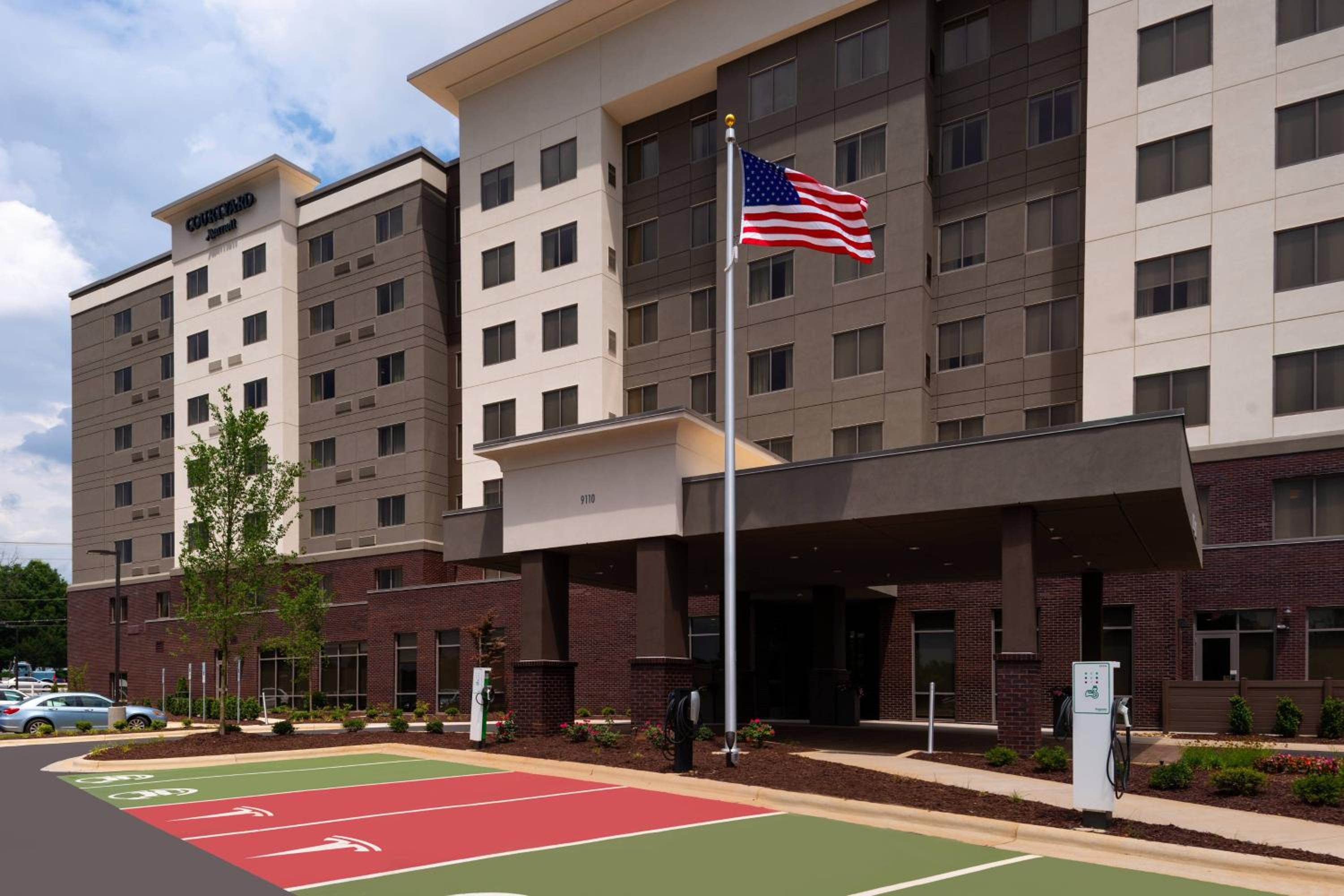 Фото Residence Inn by Marriott Charlotte Northlake