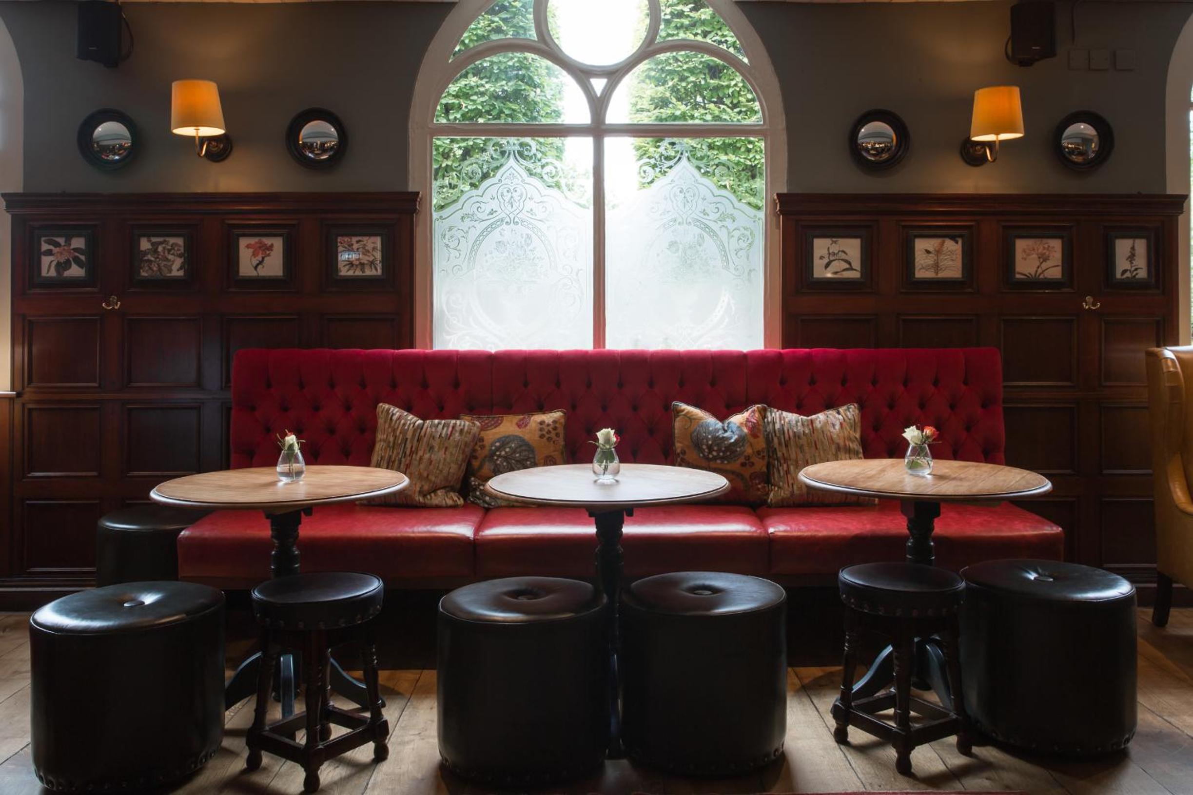 Фото The Coach & Horses