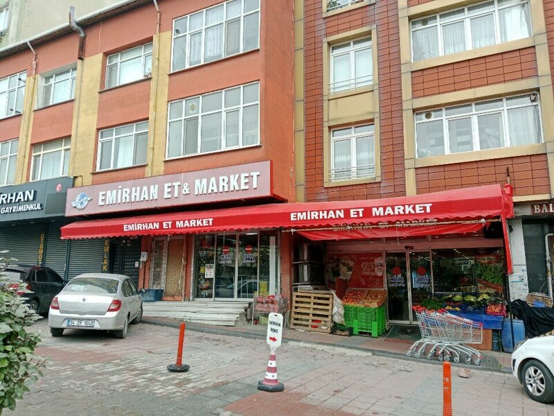 Bir geyda ikkita azo