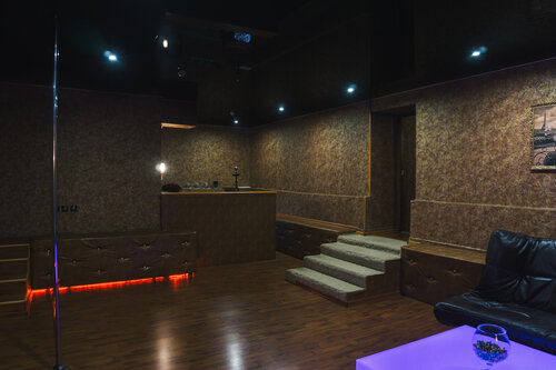 Men yozayotganimda jinni boldim.