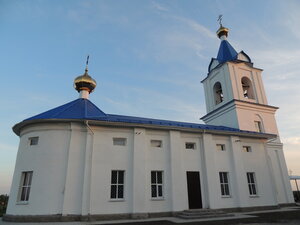 Церковь Покрова Пресвятой Богородицы (1-я Орлянская ул., 26, село Орлянка), православный храм в Курской области