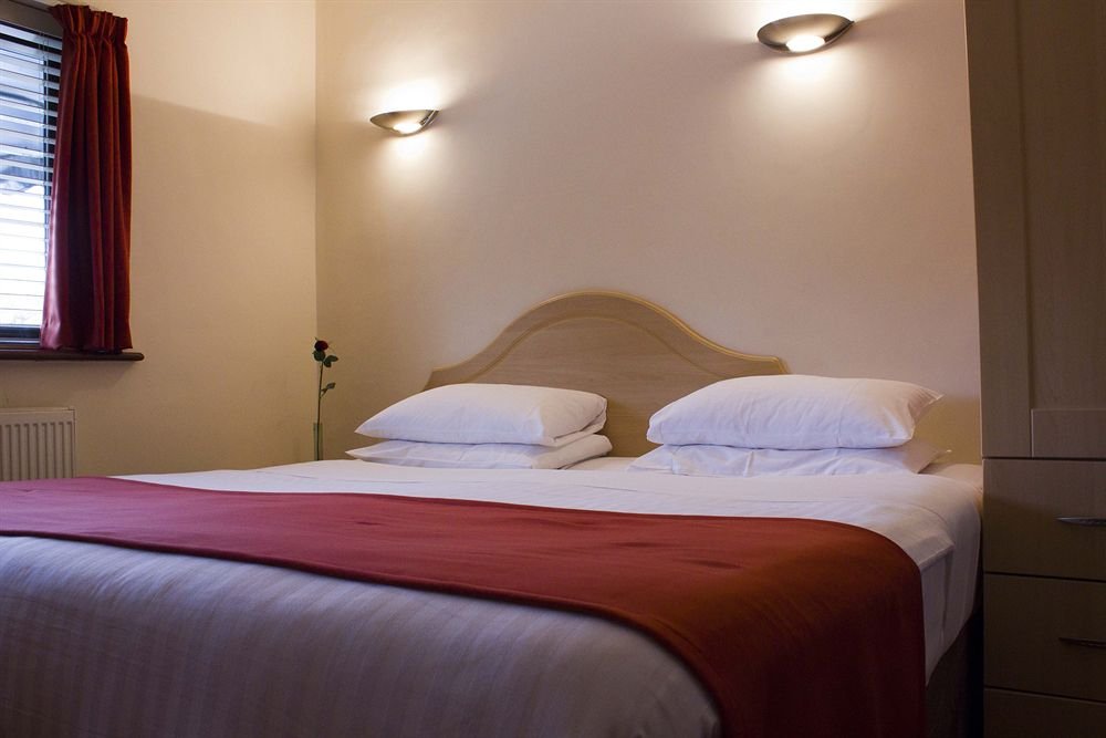 Фото The Brent Hotel