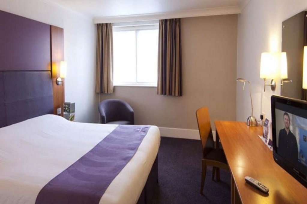 Фото Premier Inn London Waterloo
