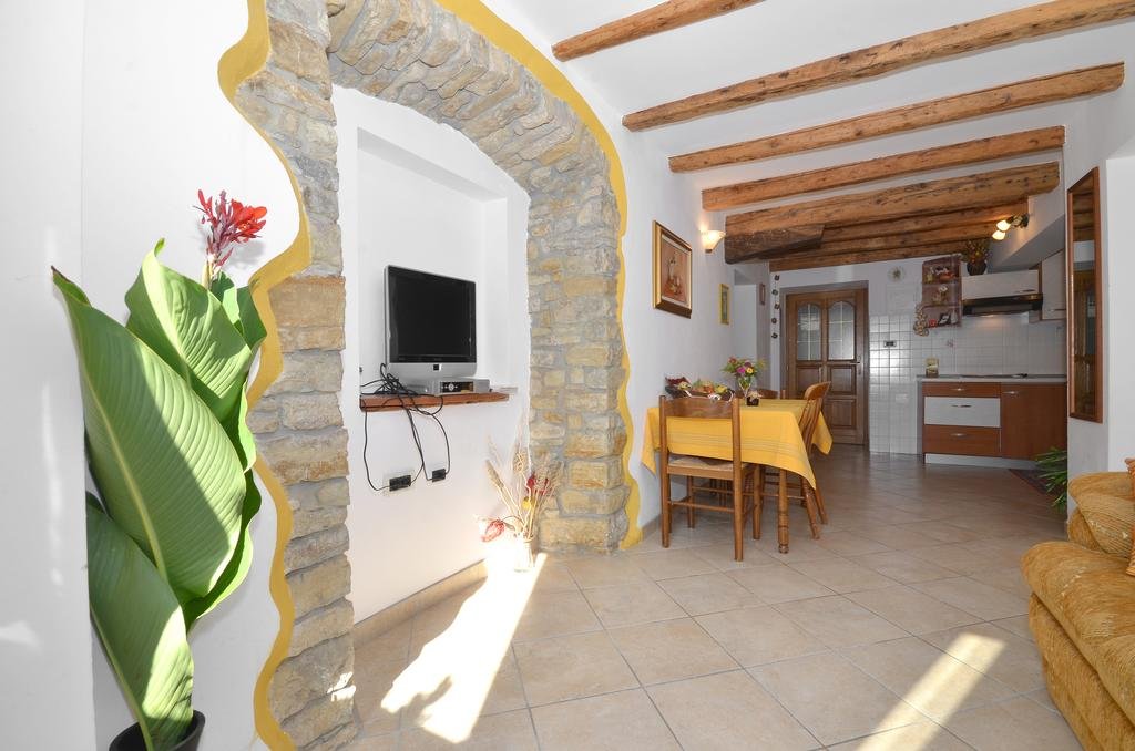 Фото Bella Vista Apartments