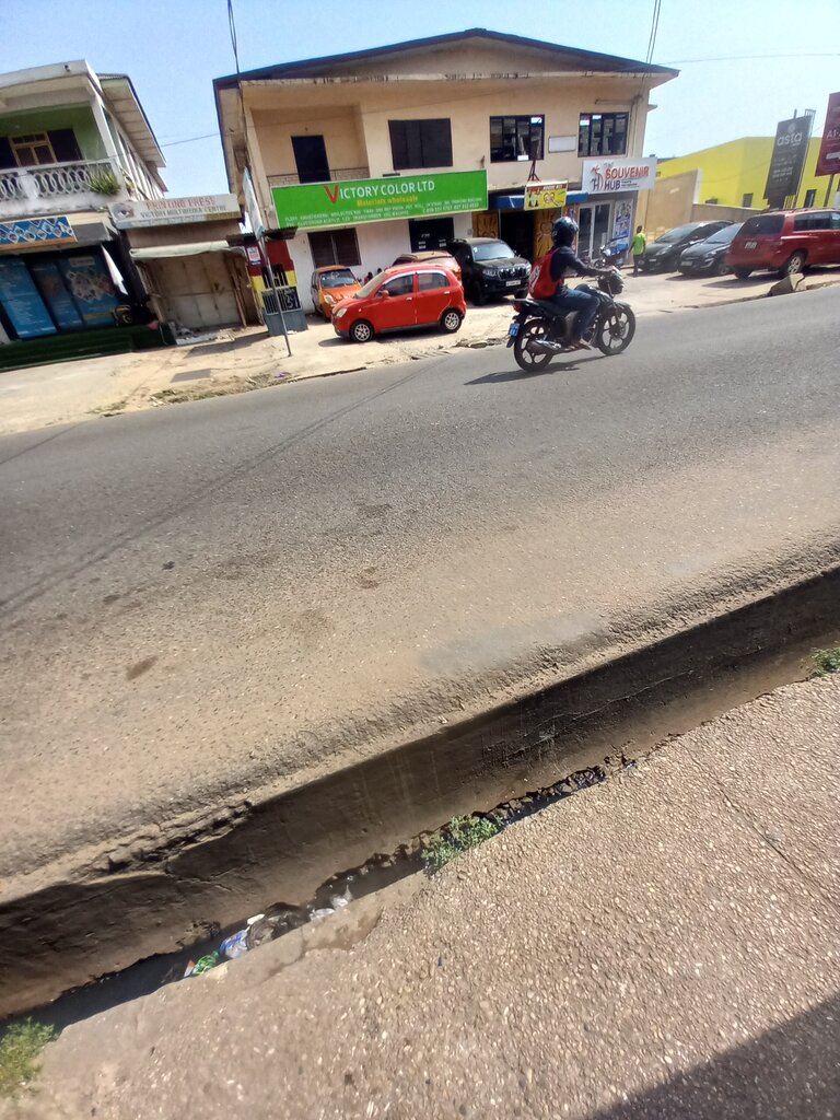 Gift and souvenir shop The Souvenir Hub, Accra, photo