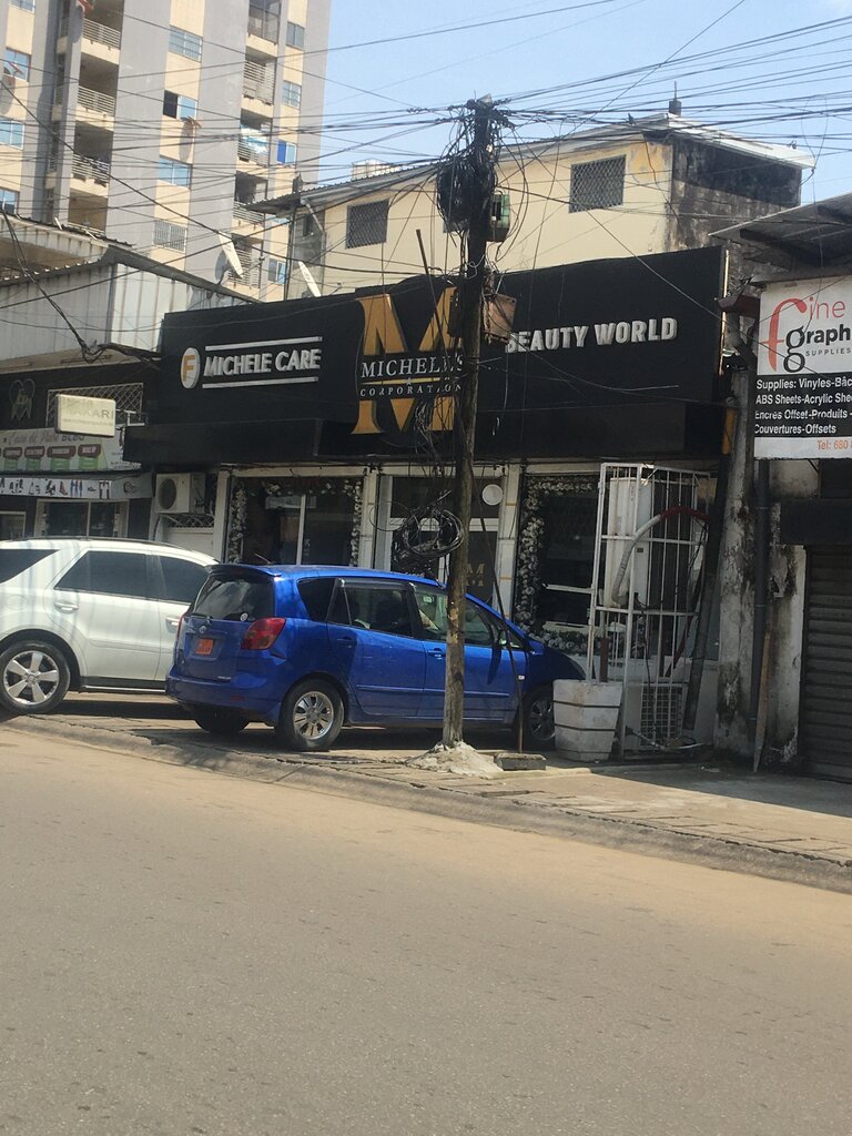 Department store Michele's, Douala, photo