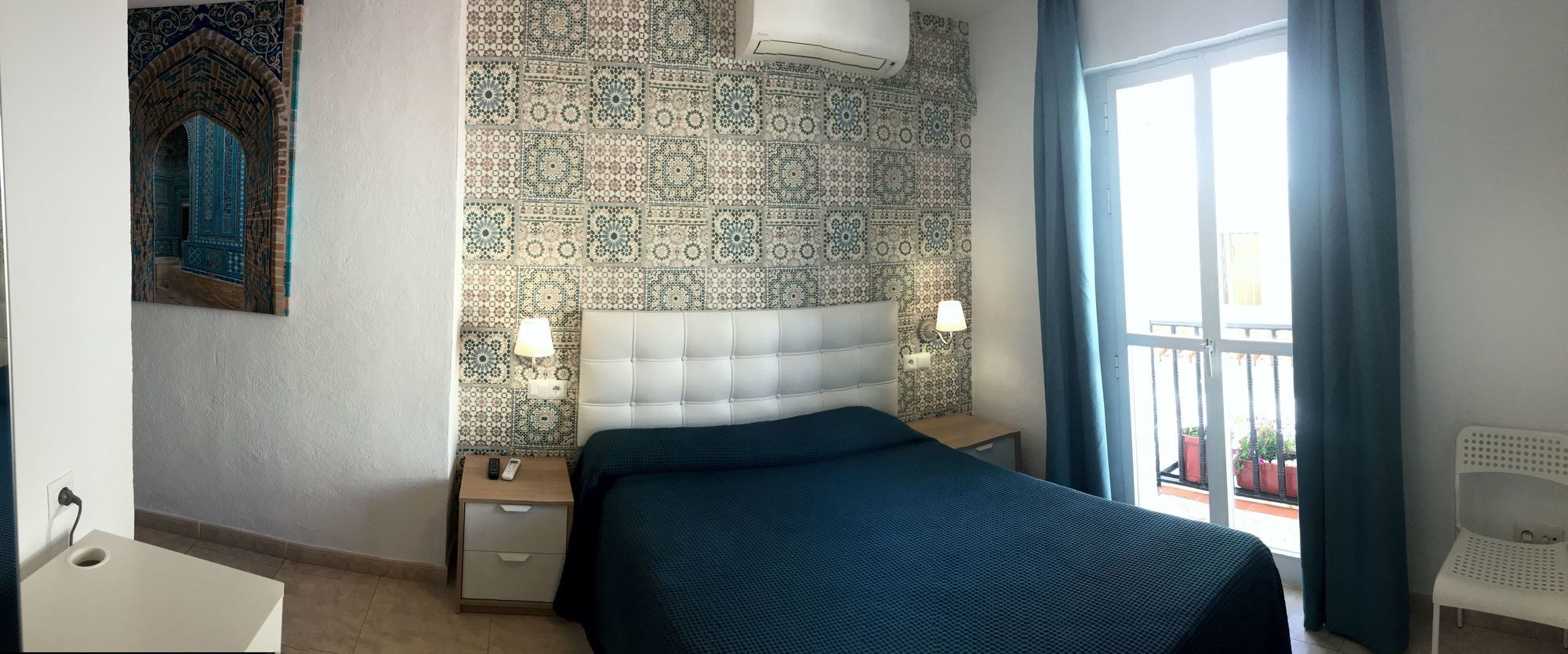 Фото Hostal La Pilarica