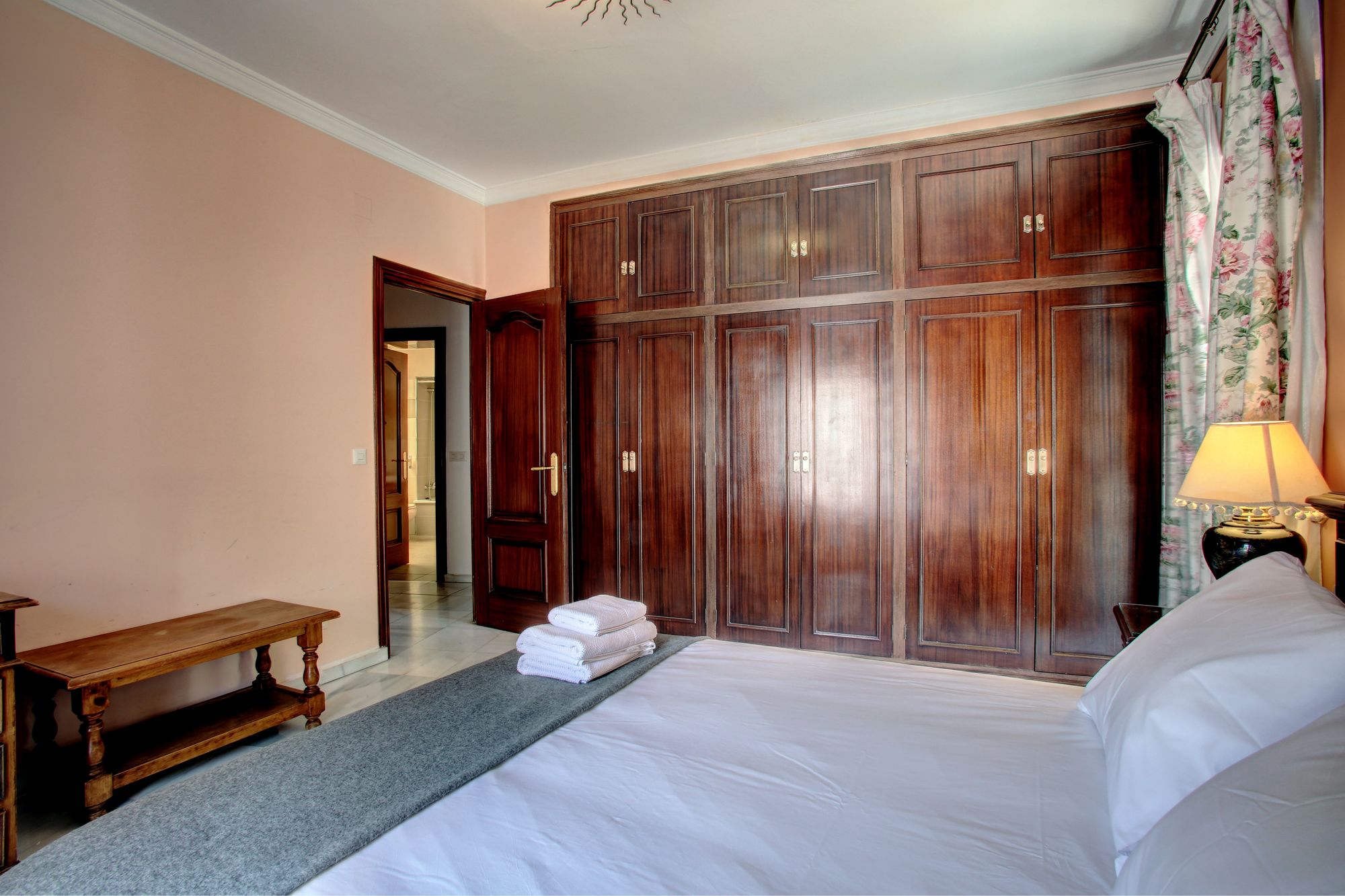 Фото Holiday House Abul Beka