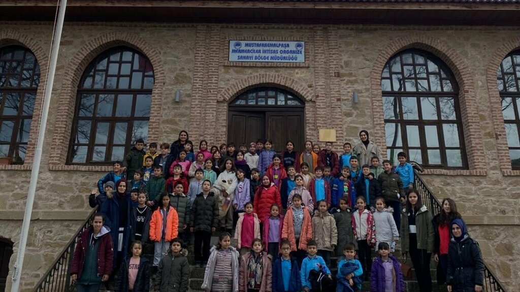 مدرسة ابتدائية Devecikonagi Ilkogretim Okulu ، ، صورة