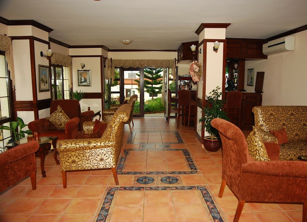 Фото Bellapais Monastery Village