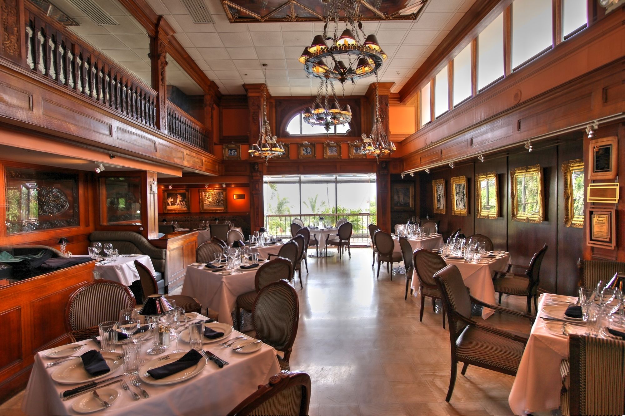 Фото Private Apartments by Vacations On Miami Beach