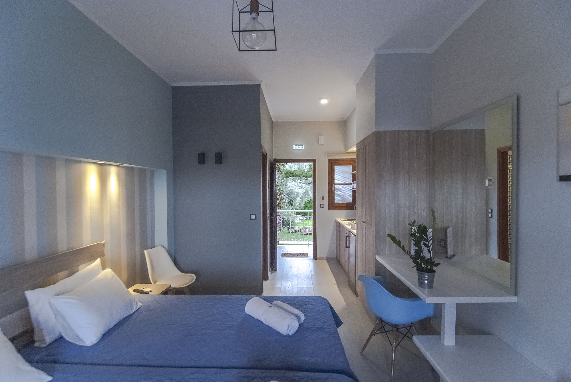 Фото Ano Aparthotel