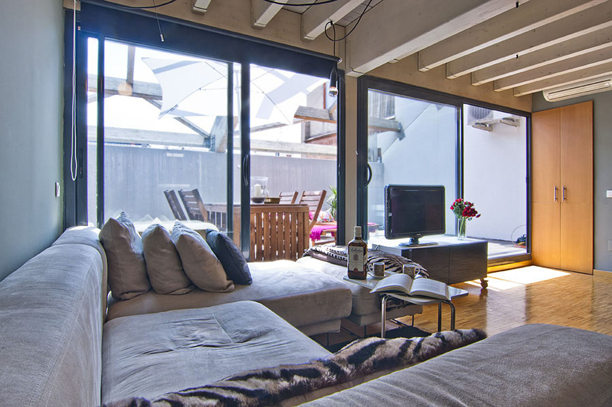 Фото My Space Barcelona Executive Apartments Center