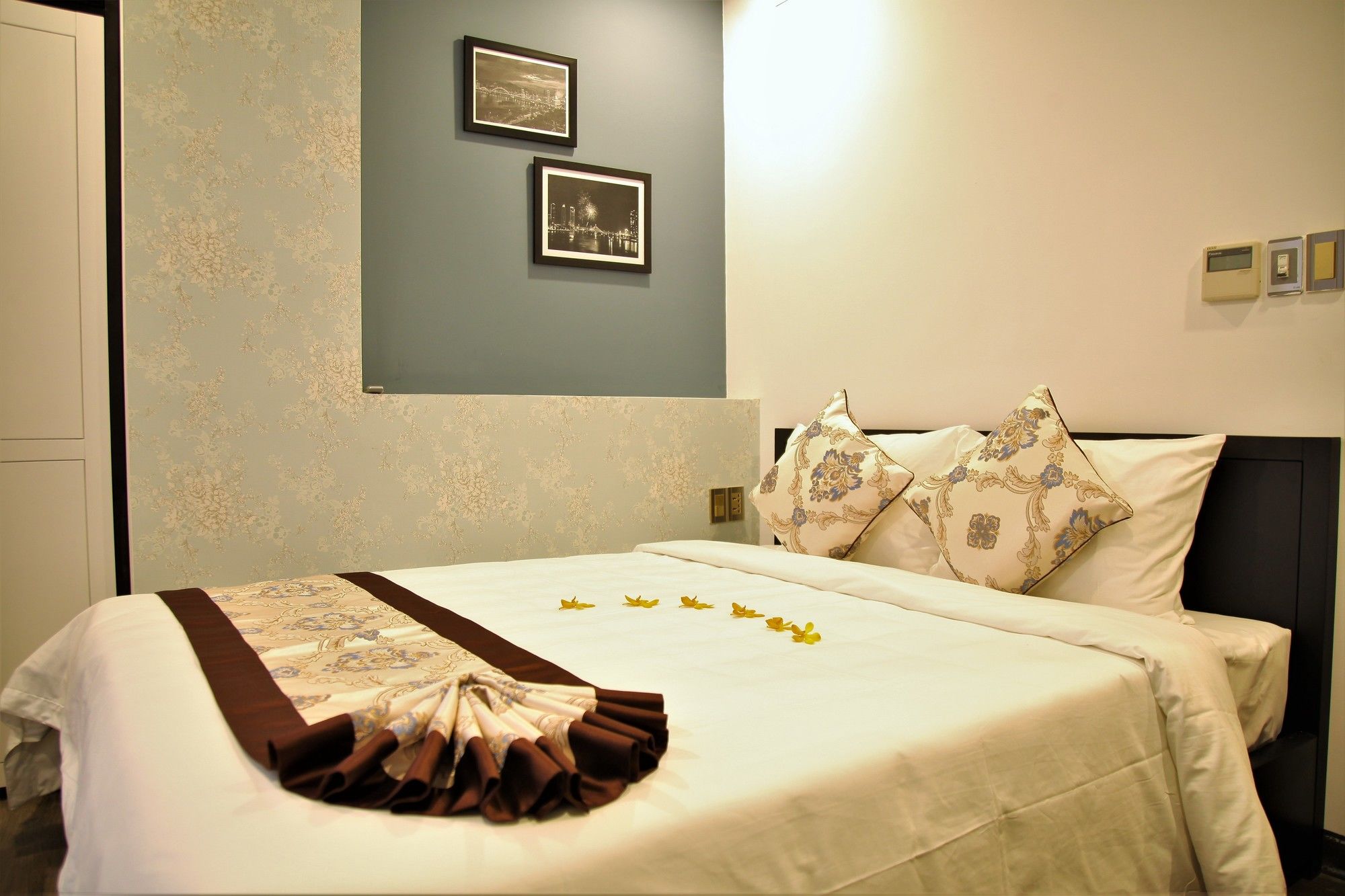 Фото Orchide'es Hotel